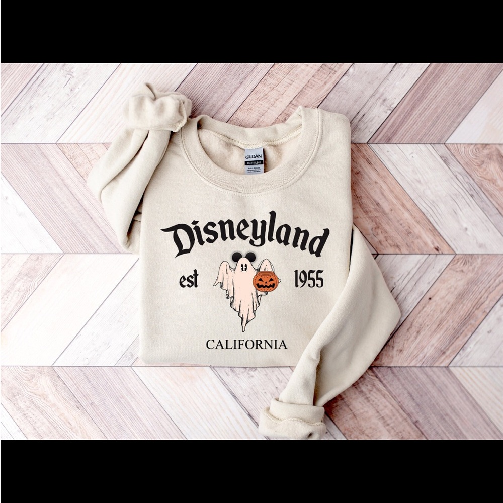 Disneyland Ghost Swershirt